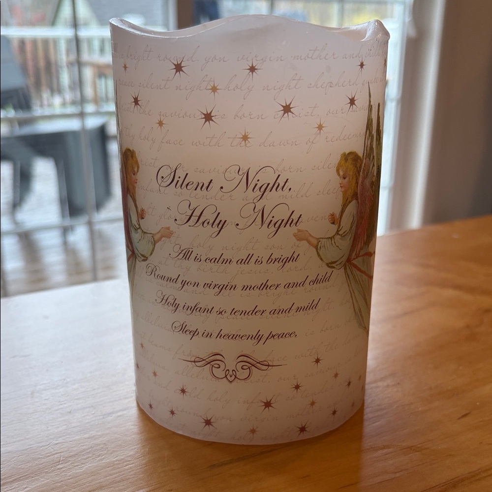 Silent night flameless candle